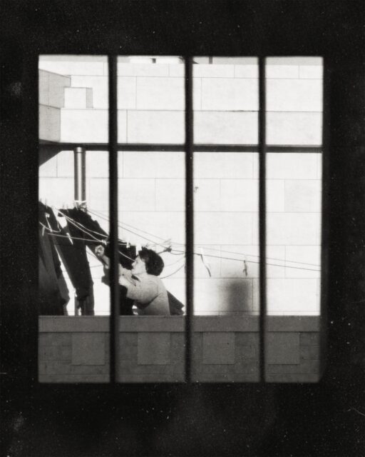 Life happens just beyond the glass. One person, a clothesline, a wall of light â a gesture so ordinary it becomes sacred. The frame doesnât contain it. It just holds it still for a moment.
#everydaylife #filmphotography #blackandwhitephotography #streetphotography #windowview
