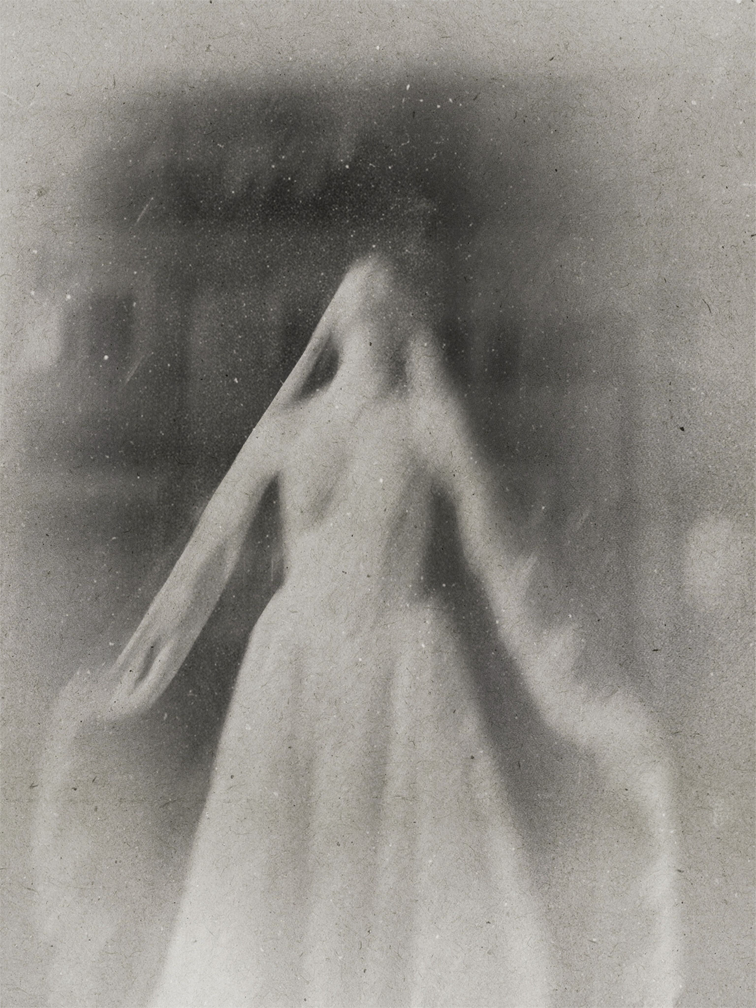 She doesnât look back. She doesnât need to. Whatever sheâs moving toward has already claimed her â arms open, form dissolving into light and grain. Not a departure. An arrival.
#etherealphotography #filmphotography #blackandwhitephotography #analogvibes #ghostly