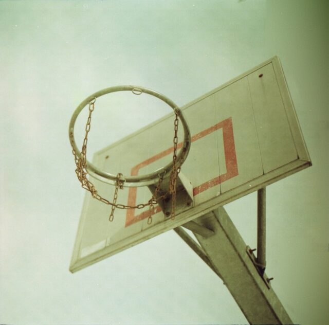 Some places keep on playing even when no one is watching.
#filmphotography #mediumformat #analogphotography #playground #minimalism